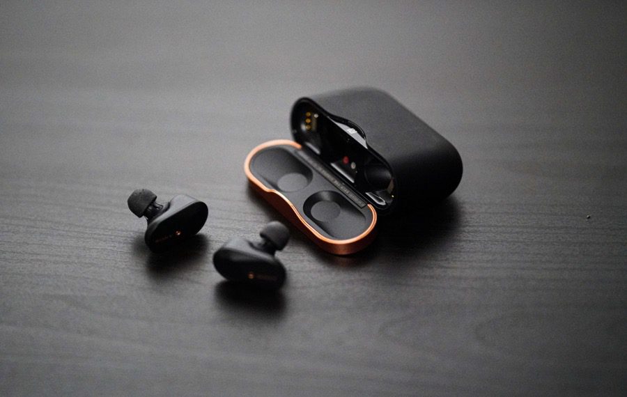 Cambridge Audio Melomania 1 Plus против Sennheiser Momentum 2: какие беспроводные наушники лучше