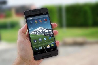 Удалить старый телефон из аккаунта Google Избранное изображение