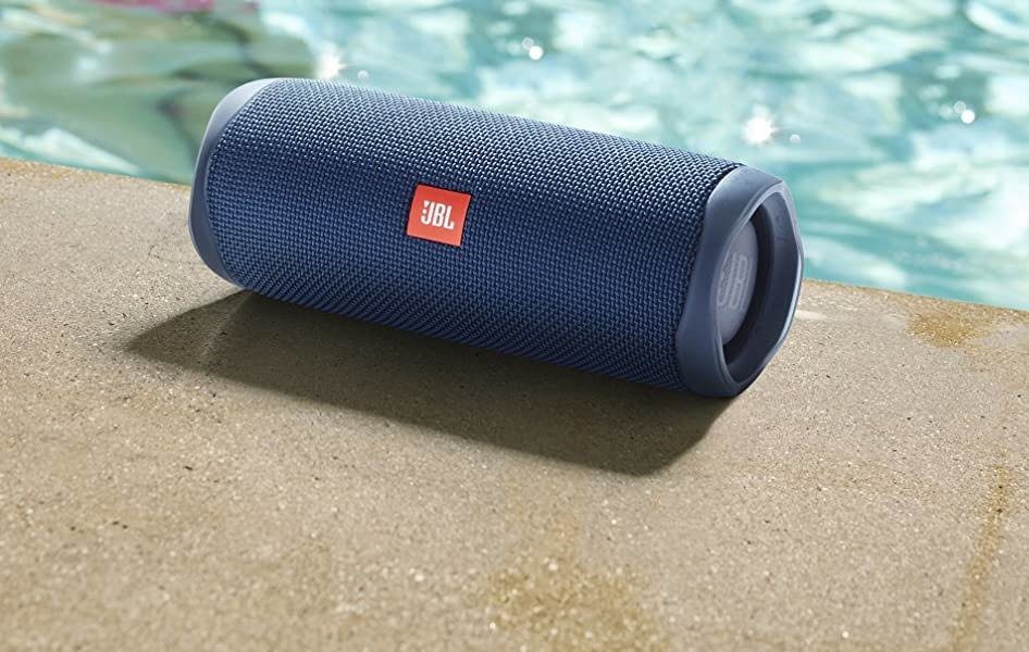 JBL Flip 5 против JBL Charge 4 флип