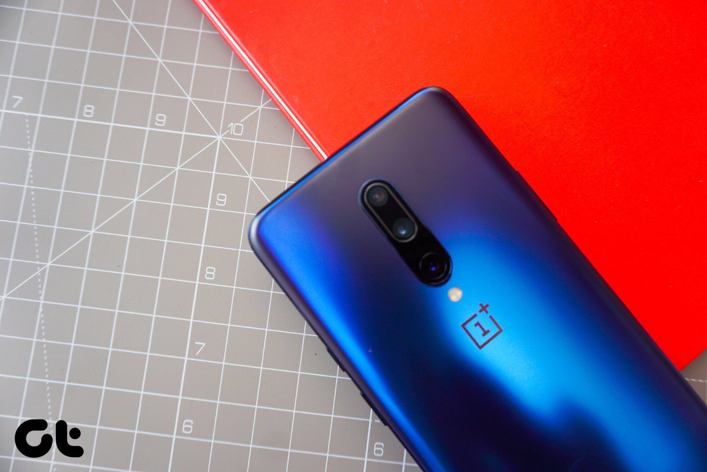 Лучшие чехлы-бумажники и откидные крышки One Plus 7 Pro