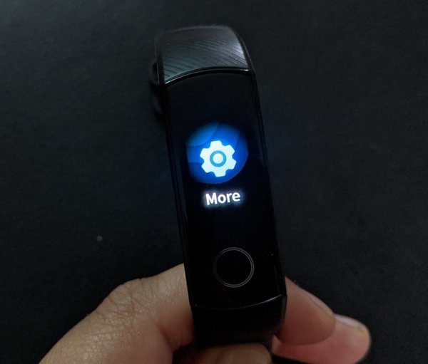 Honor Band 5 не будет соединяться с выпуском 8