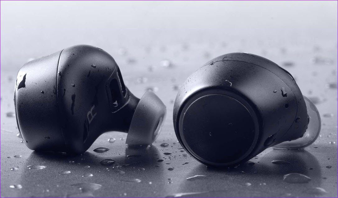 Creative Outlier Air против Samsung Galaxy Buds стоит 50 обновлений 3