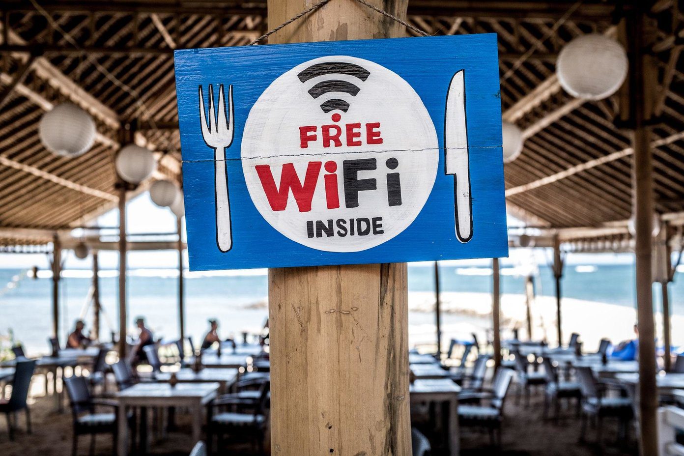 Удлинители Wi-Fi Top Wall с портом Ethernet