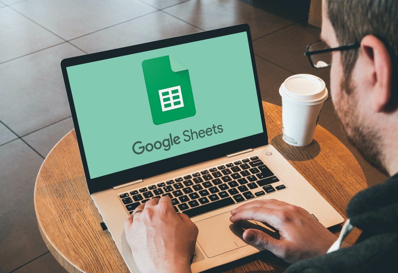 Листы Google разделены текстом