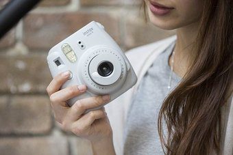 Камера мгновенной печати Fujifilm Instax Mini 9