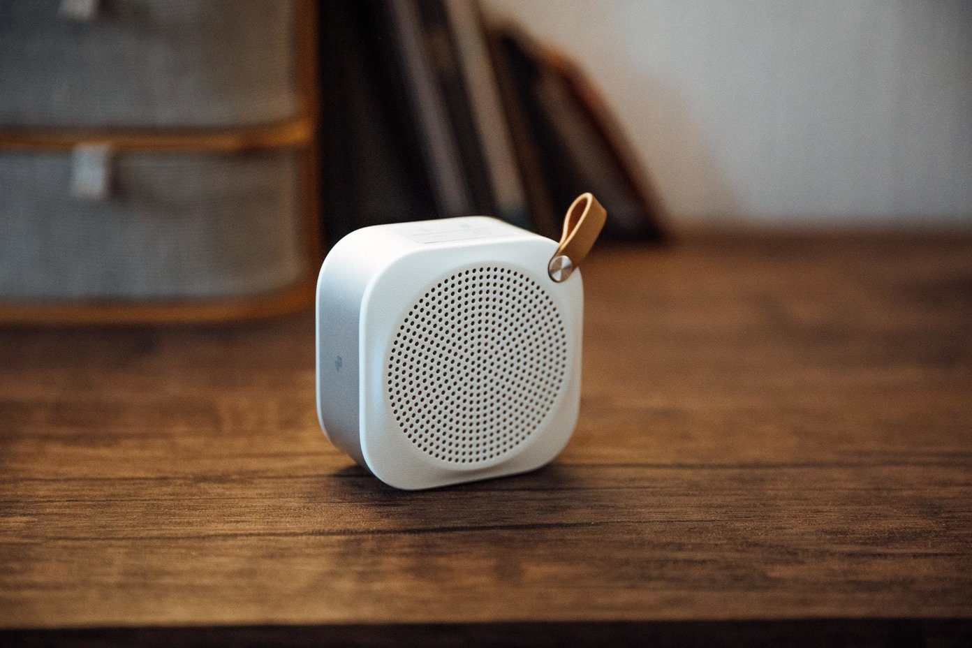 6 лучших портативных Bluetooth-динамиков с длительным временем автономной работы