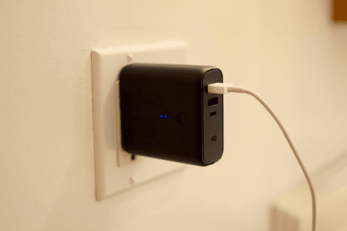 Внешний аккумулятор Anker Powercore Fusion 5000 3