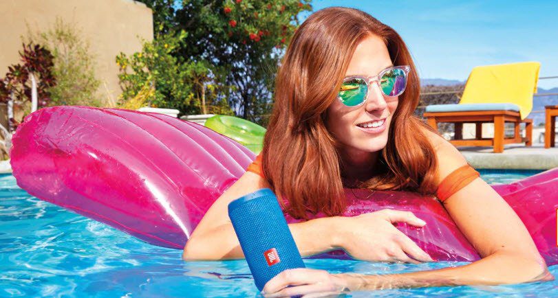 Anker Soundcore Flare против JBL Flip 4 6