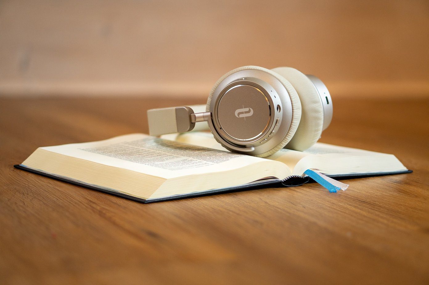 Audible против Scribd