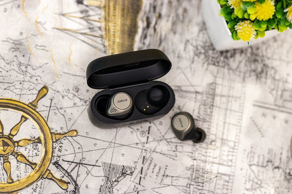 Сравнение Jabra Elite 75t и Samsung Galaxy Buds Plus 2