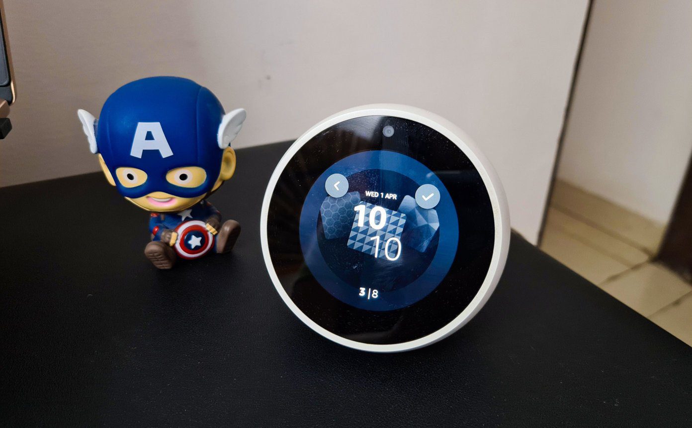 Как добавить фотографии и картинки в Amazon Echo Spot 7