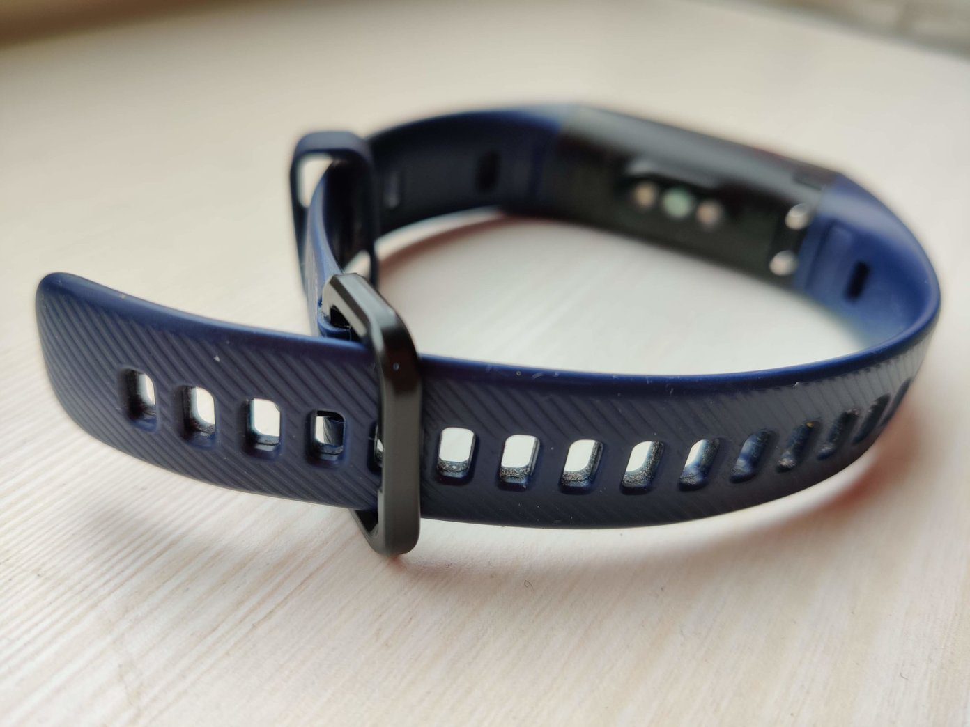 Honor Band 4 против Samsung Galaxy Fit E 31
